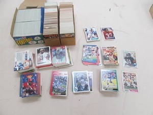 lot 44 image: NFL trading cards