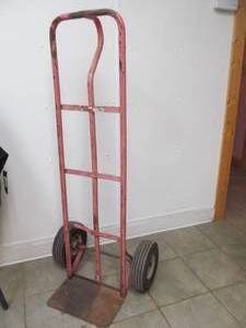 lot 76 image: wheeled cart