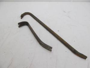 lot 110 image: crowbars