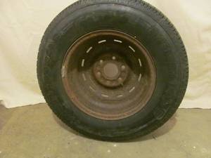 lot 125 image: car tire