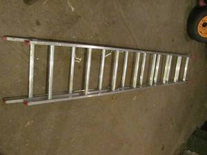 lot 127 image: Werner extension ladder