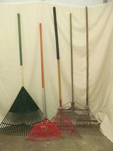 lot 138 image: leaf rakes