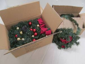 lot 165 image: solar garland, wreath stakes