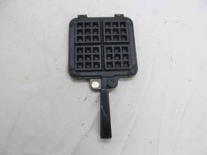 lot 194 image: stovetop waffle press