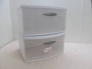 lot 199 image: storage drawers