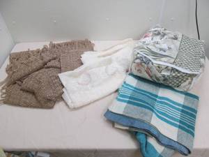 lot 217 image: window coverings, blanket, bedspread