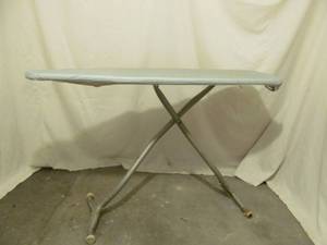 lot 258 image: iron board