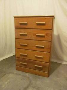 lot 259 image: dresser