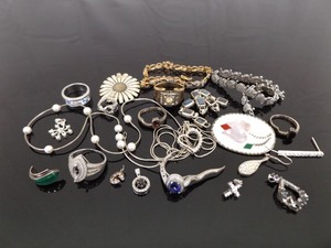 102 Grams of .925 Sterling Silver Scrap Jewelry with Stones etc.