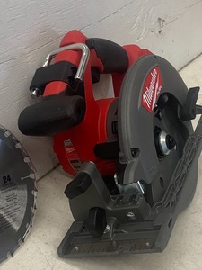 lot 41 image: M18 Cordless Circular Saw