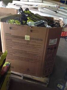 lot 10 image: GAYLORD FULL OF ELECTRIC RYOBI LAWN MOWERS SEE PICS ORIGINAL COSTUMER RETURNS Self-Propelled AND PUSH