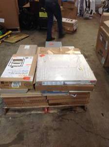 lot 33 image: MIXED LOT OF SHELVING AND MORE SEE PICS