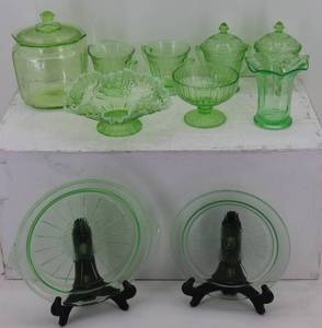 lot 34 image: Green Glassware