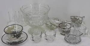 lot 45 image: Clear Glassware