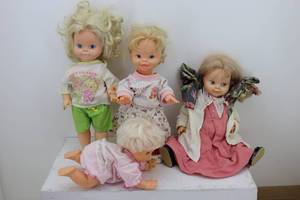 lot 67 image: (4) Dolls