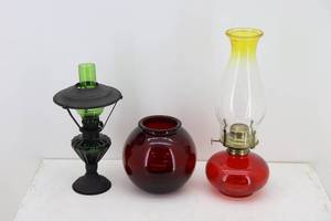 lot 81 image: Colored Oil Lamps