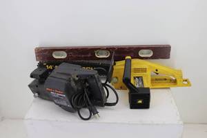 lot 116 image: Electric Chainsaw, Belt Sander & 2 Level