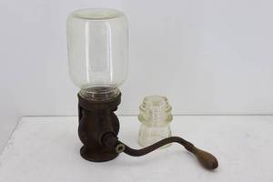 lot 122 image: Vintage Grinder & Glass Insulator