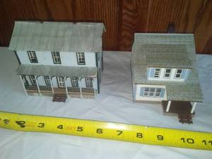 lot 29 image: 2 Handcrafted Houses wood paper.