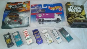 lot 39 image: Hot wheels 3 new on card plus 7 mixed