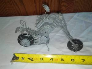 lot 56 image: Wire Motorcycle Dcor.