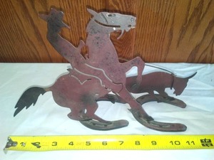 lot 59 image: Metal Cowboy horse roping bull.