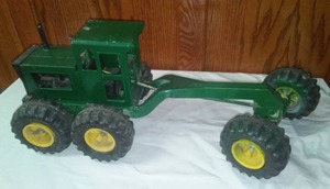 lot 138 image: Tonka Read grader