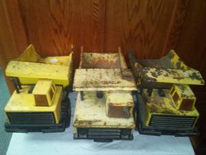 lot 192 image: 3 Tonka Dump trucks  complete.