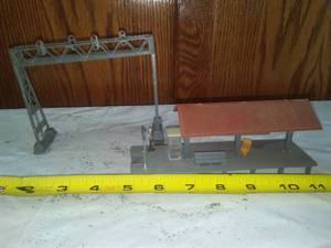 lot 213 image: 2 Railroad structures.