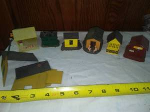 lot 225 image: 7 misc sheds.