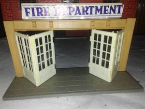 lot 228 image: Fire department building.