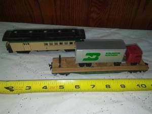 lot 242 image: 2 Railroad Cars, Winter Tyme Express & BN.