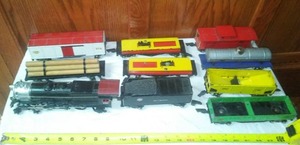 lot 88 image: American Flyer Train set of 10 circa 1930s.