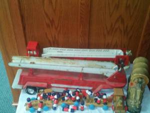 lot 249 image: &nbspNylint & Tonka fire engine trailers & more.