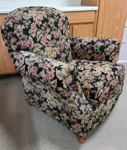 Floral Print Lazy-Boy Chair