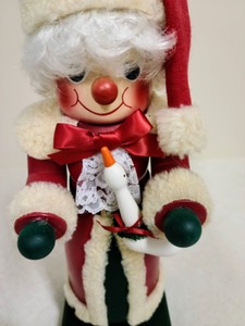 Holzkunst Mrs. Claus Nutcracker