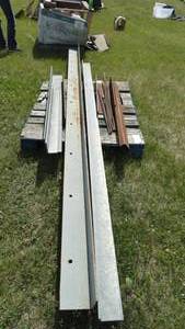 lot 37 image: lot of Steel, Angle