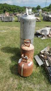 lot 45 image: 3 Propane tanks