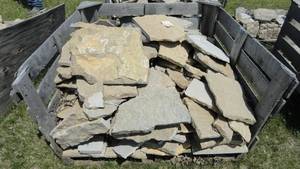 lot 95 image: Gold colored Flat stone