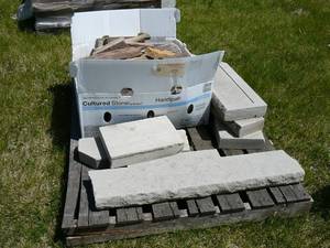 lot 127 image: Cultured stone flats
