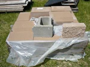 lot 128 image: 23 Sand color Bricks