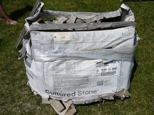 lot 129 image: Pallet Country ledgestone