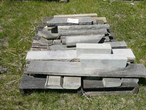 lot 142 image: 25- Flat  Bricks