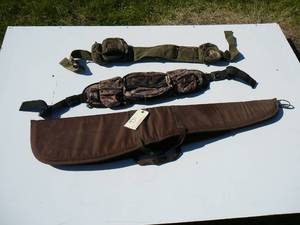 lot 156 image: 1- Padded gun case