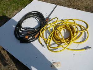 lot 172 image: 2- Air hose 25, Pressure washer hose