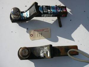 lot 174 image: Receiver hitch