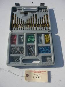 lot 176 image: Drill bits, Screwdriver ends, Wire ends, Screws
