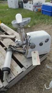 lot 181 image: Jerky Gun and Misc.