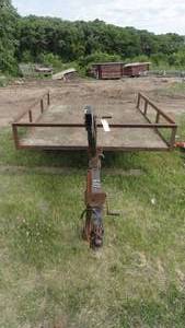lot 189 image: 8 Tilt Trailer