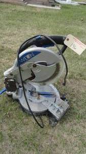 lot 196 image: 10 Compound Miter Saw